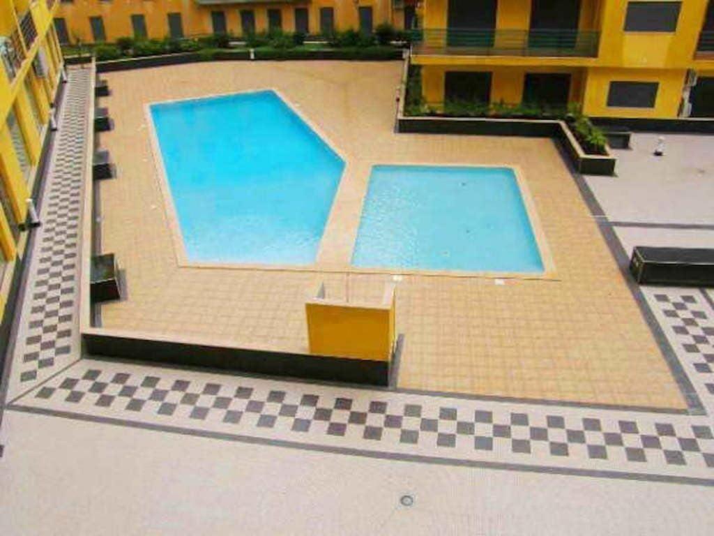 Luxury Two Br Pool View Beach Side Apartment At Algarve'S Longest Beach Armacao de Pera Bagian luar foto
